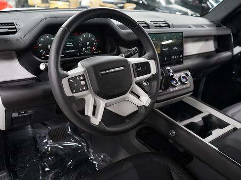 Used 2025 Land Rover Defender 110 S AWD/4WD image 10