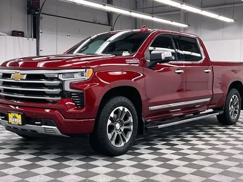 Used 2023 Chevrolet Silverado 1500 High Country w/ Technology Package AWD/4WD image 13