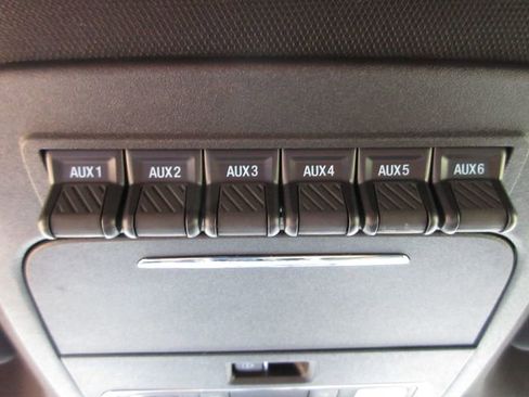 Used 2025 Ford F150 Raptor AWD/4WD image 22