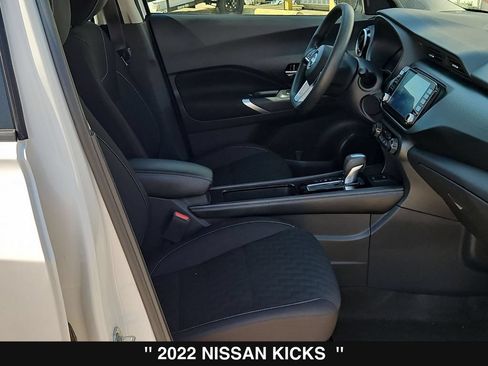 Used 2022 Nissan Kicks SV FWD image 29