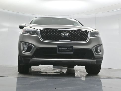 Used 2017 Kia Sorento EX image 45