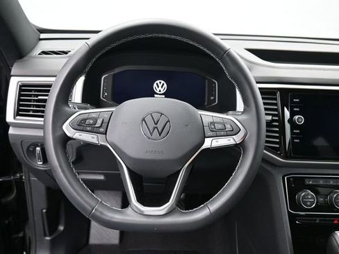 Used 2023 Volkswagen Atlas Cross Sport SE AWD/4WD image 15
