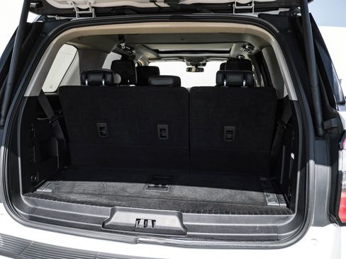 Used 2018 Ford Expedition Platinum image 50