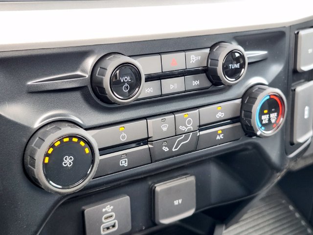 New 2026 Ford F550 4x4 Regular Cab Super Duty image 15