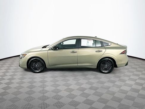 Certified 2026 Nissan Sentra SV w/ SV Convenience Package FWD image 7