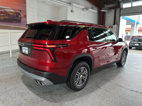 New 2026 Chevrolet Traverse LT w/ Enhanced Driving Package image 3