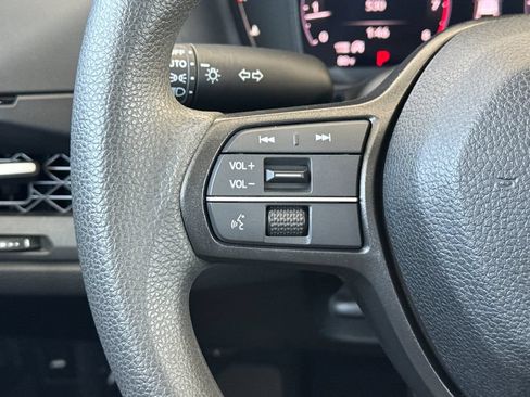 Certified 2023 Honda Accord EX image 27