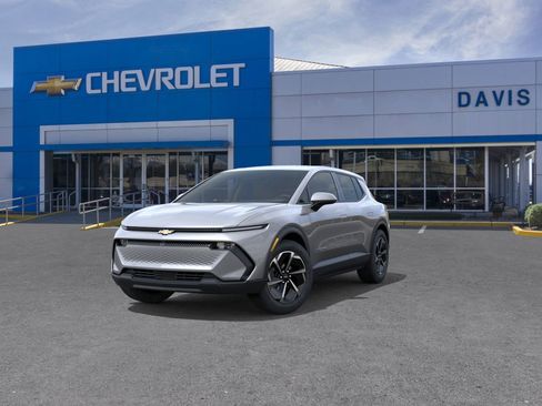 New 2026 Chevrolet Equinox EV LT image 8