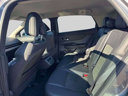 Certified 2024 Nissan Ariya AWD image 10