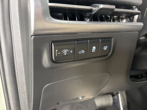 Used 2025 Hyundai Santa Cruz Limited image 22