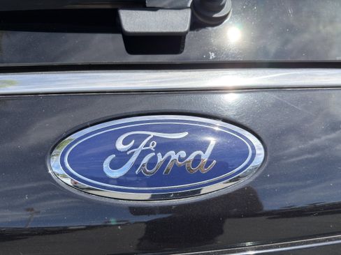 Used 2024 Ford Expedition XLT AWD/4WD image 42