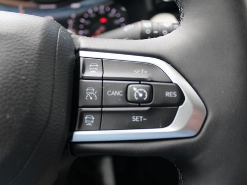 Used 2025 Jeep Compass Limited AWD/4WD image 20