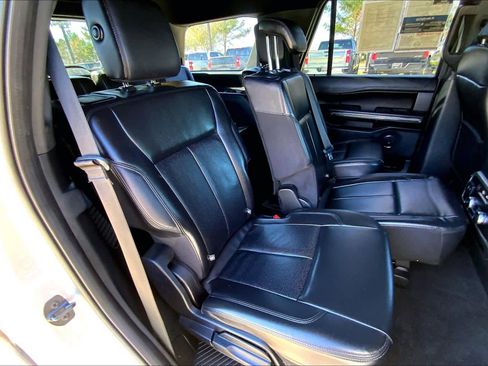 Used 2020 Ford Expedition XLT w/ Equipment Group 201A image 19