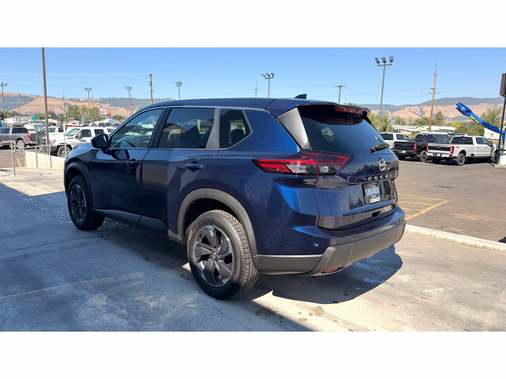 Used 2025 Nissan Rogue SV FWD image 7