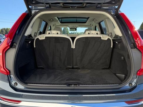 Used 2025 Volvo XC90 T8 Plus w/ Protection Package image 17