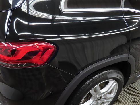 Used 2022 Mercedes-Benz GLB 250 4MATIC image 30