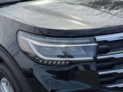 New 2026 Ford Explorer Active image 8