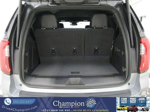 Used 2025 GMC Yukon Elevation w/ LPO, Yukon Black Package image 14