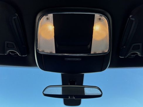 Used 2023 Dodge Charger SXT image 34