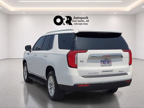 Used 2023 GMC Yukon SLT RWD image 4