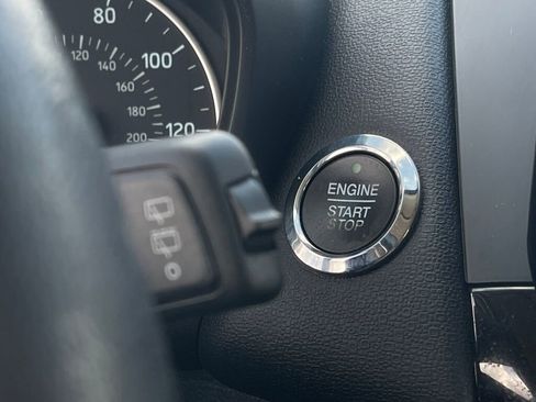 Used 2022 Ford EcoSport Titanium image 16