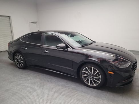 Used 2022 Hyundai Sonata Limited w/ Cargo Package FWD image 11