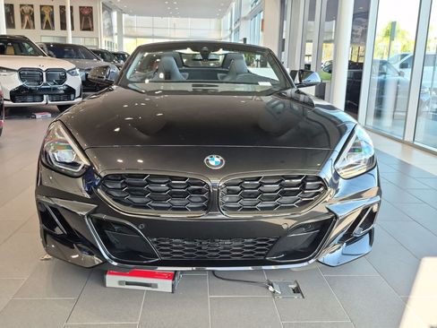 New 2026 BMW Z4 sDrive30i w/ Shadowloine Package RWD image 3