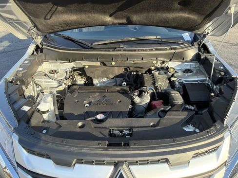 Used 2025 Mitsubishi Outlander Sport ES image 35
