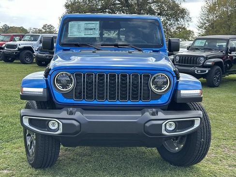 New 2026 Jeep Gladiator Sport AWD/4WD image 3
