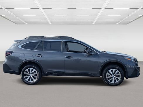 Certified 2022 Subaru Outback Limited w/ Popular Package #2 image 6