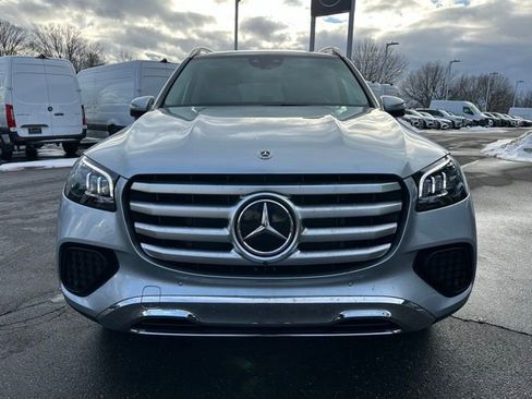 New 2026 Mercedes-Benz GLS 450 4MATIC image 2