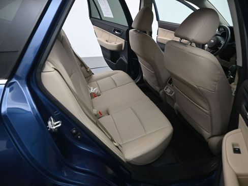 Used 2019 Subaru Outback 3.6R Limited image 19