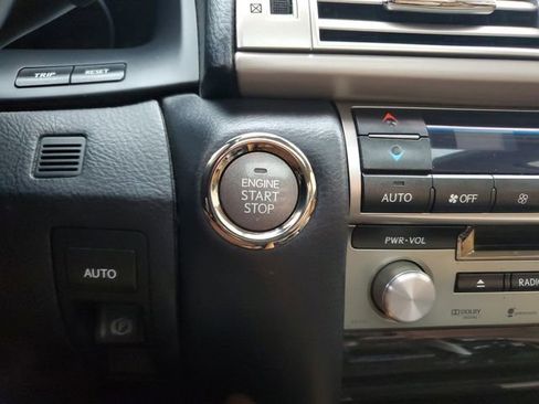 Used 2013 Lexus LS 460 AWD w/ Comfort Pkg image 18