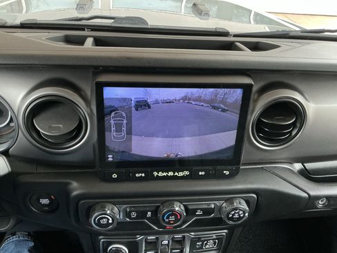 Used 2021 Jeep Wrangler Unlimited Sport image 10