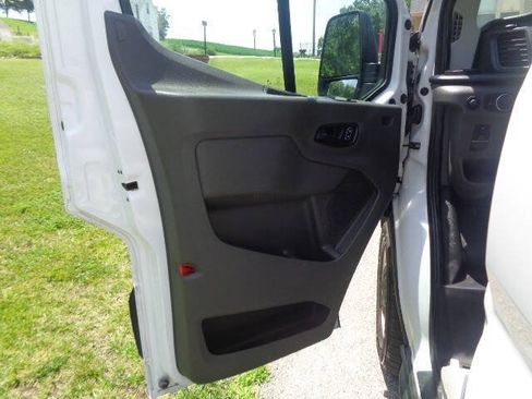 Used 2022 Ford Transit 350 Low Roof RWD image 14