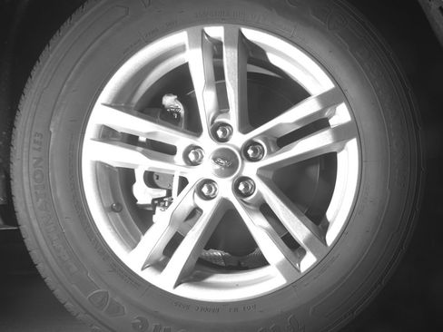 Used 2024 Ford Explorer XLT w/ Equipment Group 202A RWD image 13