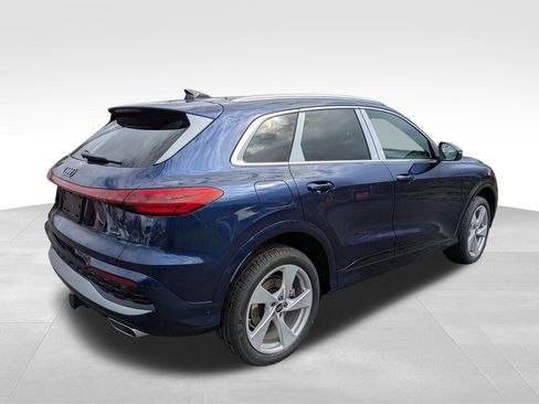 New 2025 Audi Q5 Premium Plus image 3