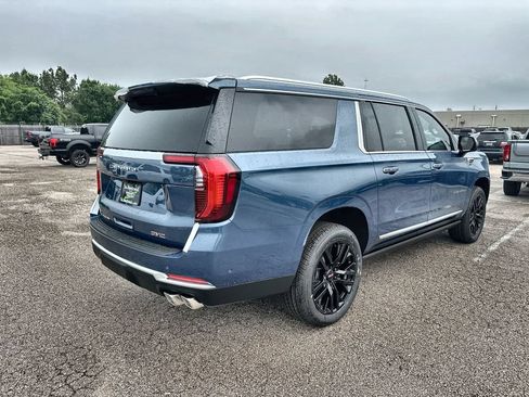 New 2026 GMC Yukon XL Denali w/ Denali Reserve Package AWD/4WD image 11