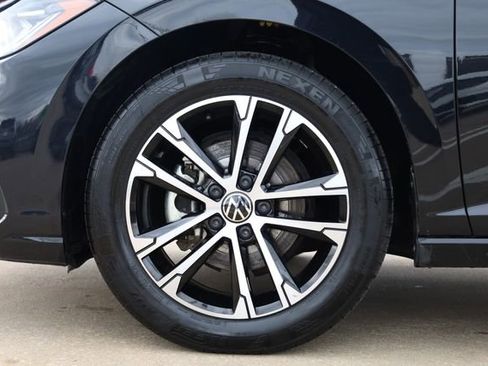 Used 2025 Volkswagen Jetta Sport image 7