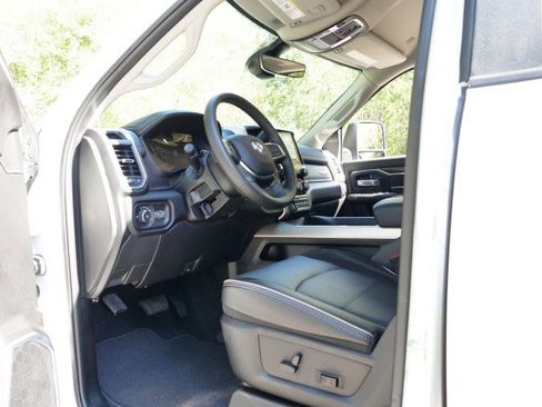 Used 2024 RAM 3500 Laramie image 19