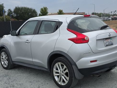 Used 2013 Nissan Juke S FWD image 7