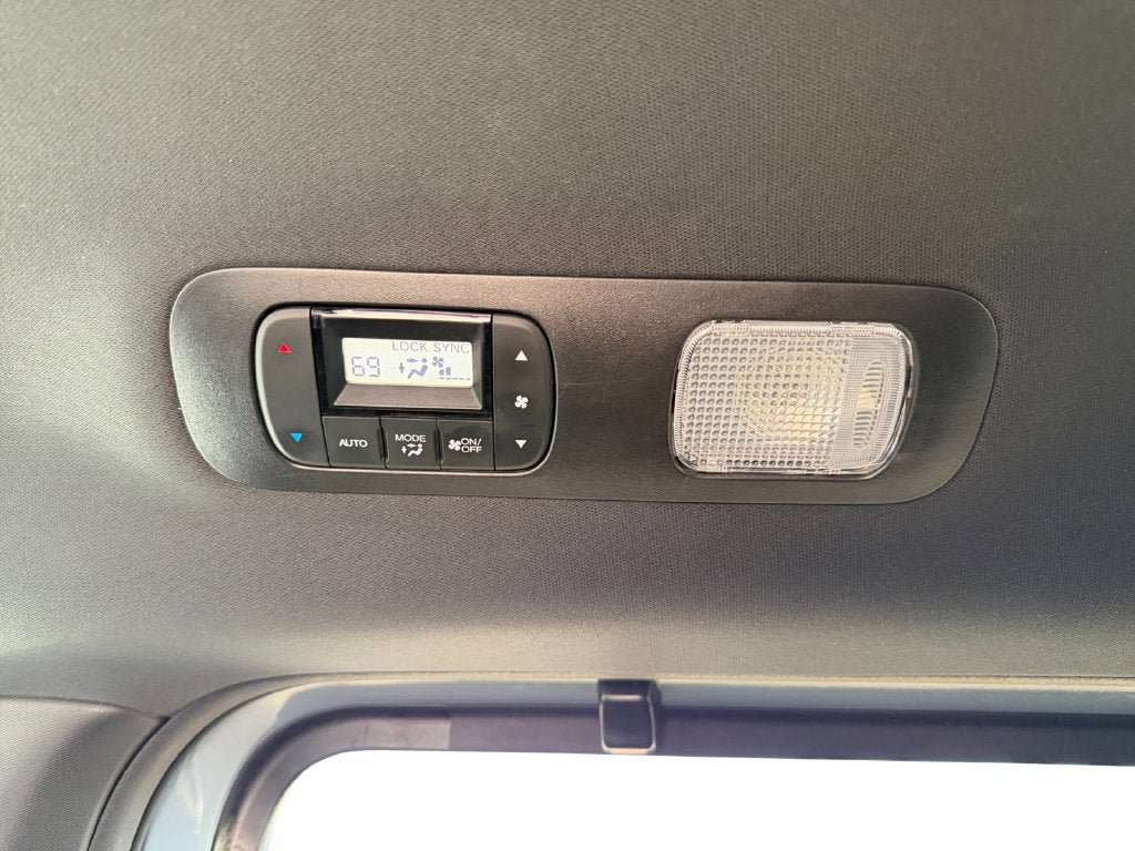 Used 2025 Honda Odyssey Sport-L image 32
