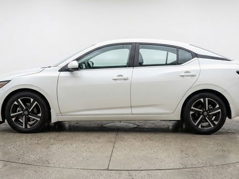 Used 2025 Nissan Sentra SV FWD image 5