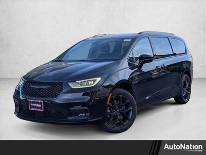 New 2026 Chrysler Pacifica Limited