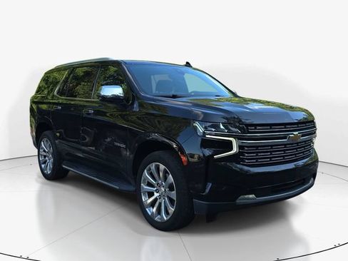 Used 2021 Chevrolet Tahoe Premier w/ Premium Package AWD/4WD image 3