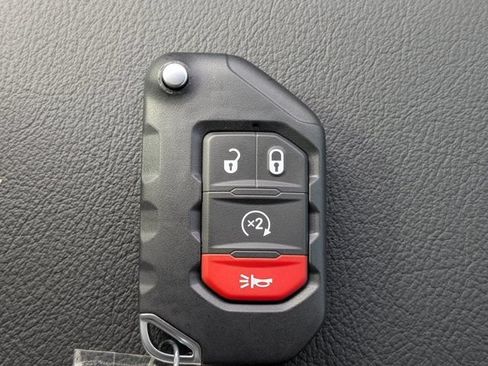 New 2026 Jeep Wrangler Unlimited Rubicon AWD/4WD image 30