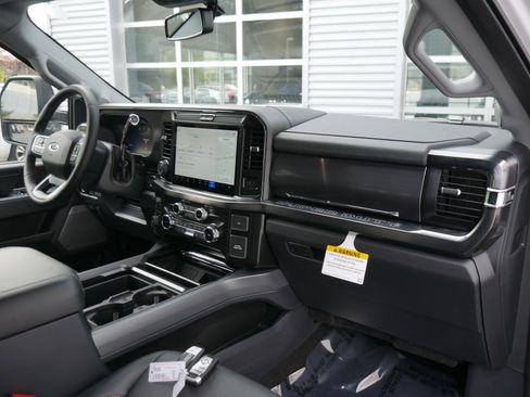 New 2026 Ford F350 Lariat w/ Lariat Ultimate Package image 32