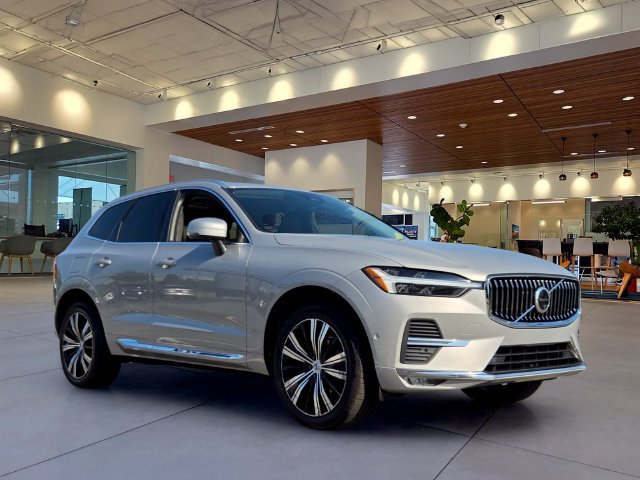 Certified 2023 Volvo XC60 B5 Ultimate FWD image 7