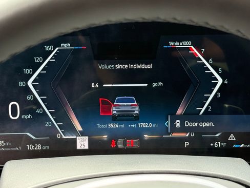 Certified 2025 BMW X5 xDrive40i w/ M Sport Package image 28