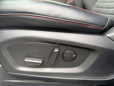 Certified 2025 Ford Explorer ST-Line image 27